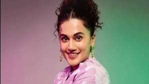Taapsee Pannu confirmed the news of her marriage with Mathias Boe, she gets Nervous on Posting Picture'